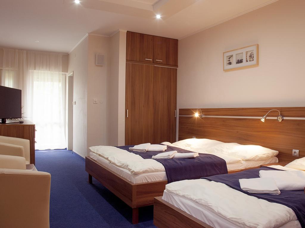 Penzion Fortune Dunajska Streda Room photo